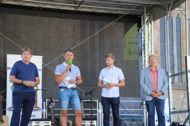 Eröffnung der Klimamesse mit Landrat Heiko Sippel, Bürgermeister Steffen Jung, Klimaschutzmanager Marcel Klotz und Heiner Illing (MdL) (v.l.n.r.) 