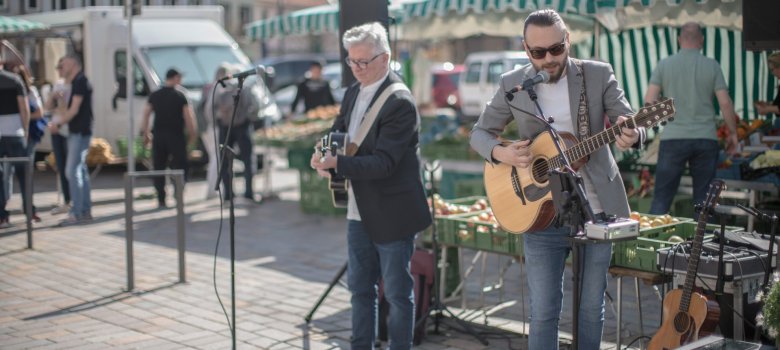 Markfrühstück auf dem Alzeyer Wochenmarkt