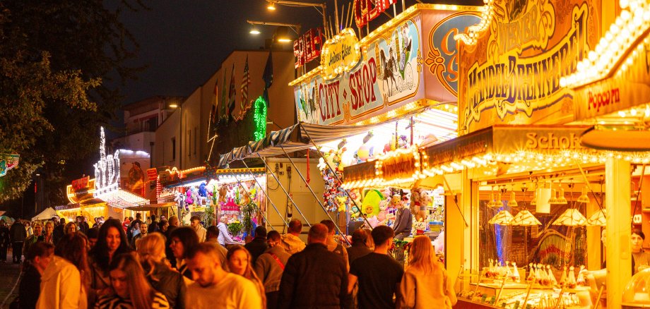 Alzeyer winzerfest bei Nacht